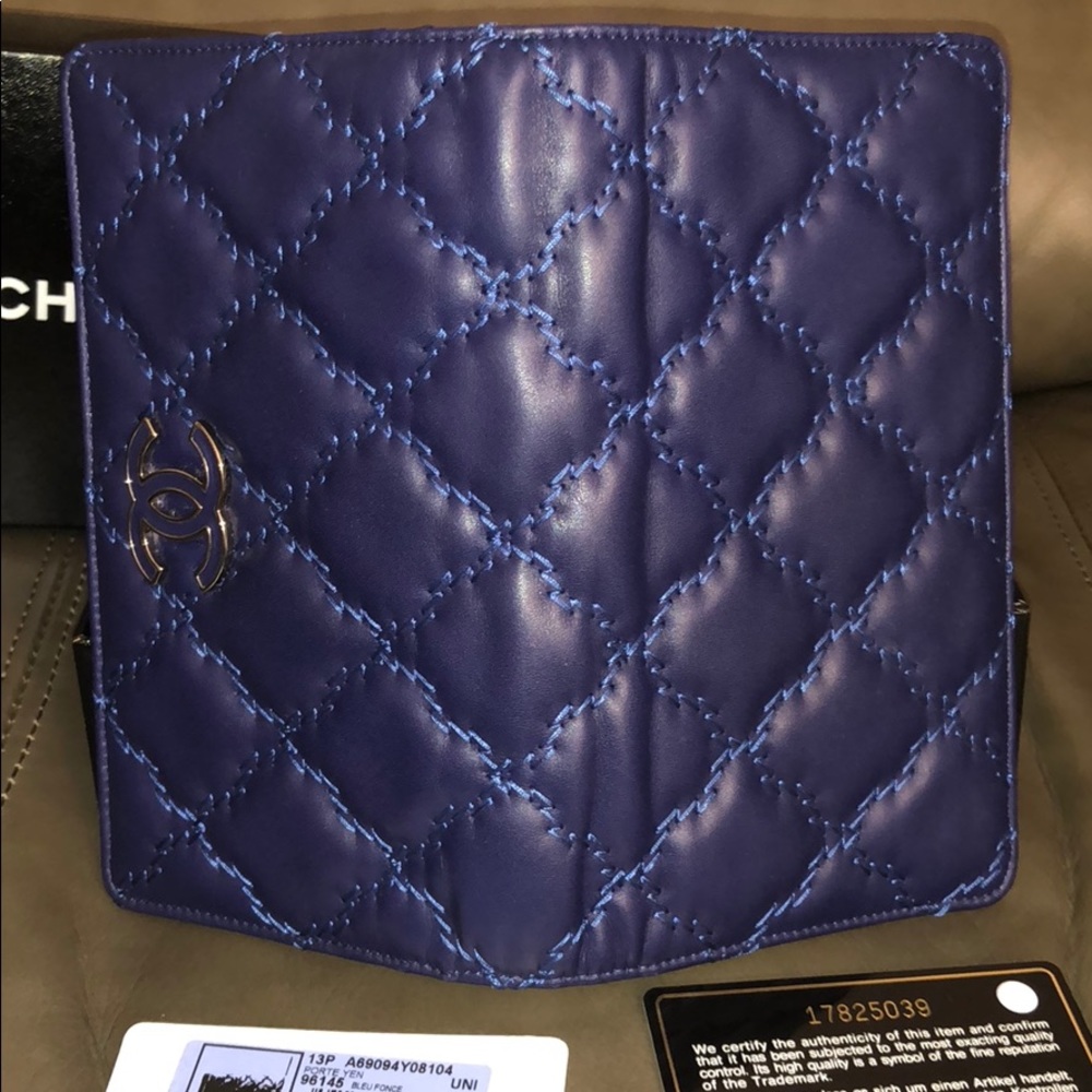 Chanel yen wallet - Picture 3 of 6